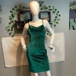 Cupshe‎ Cowl Neck Velvet Emerald Green Bodycon Camisole Dress Size S RefCPS010